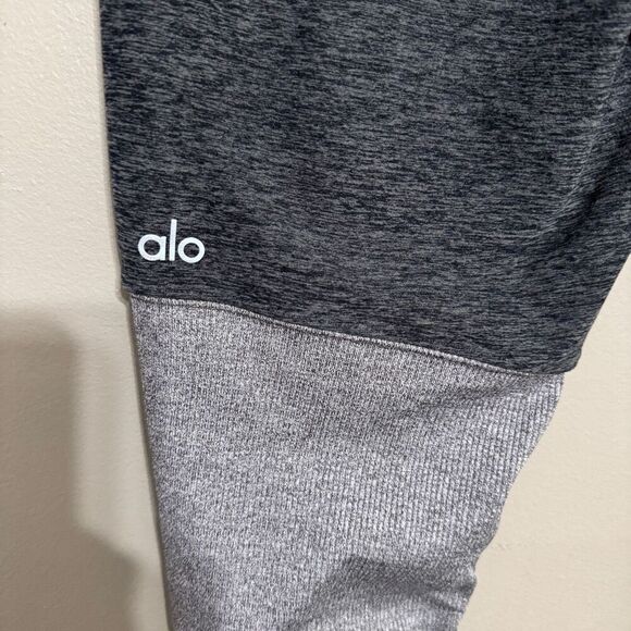 All Yoga Goddess leggings gray size large - Picture 6 of 8